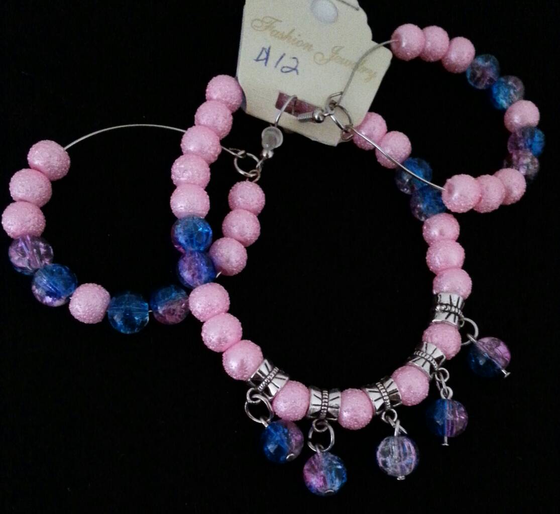 Pink bracelet set